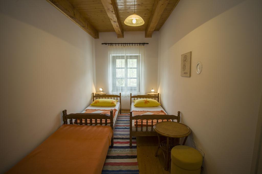 Rooms Roza Slunj Kamer foto